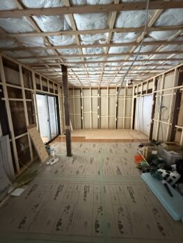 和室リフォームは「天井」が肝心！断熱材で魔法瓶のような快適さを