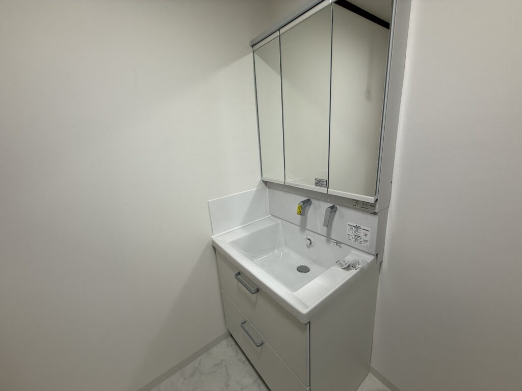 安芸高田市向原町 洗面化粧台 新設